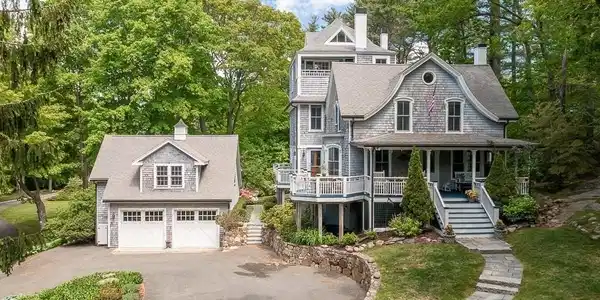 20 Old Neck Rd