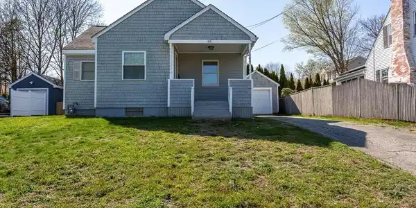 63 Willow Ave