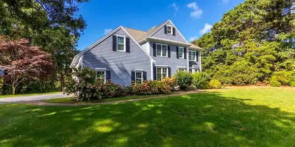 24 Longshank Cir