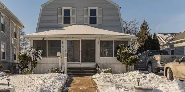 11 Plover Road