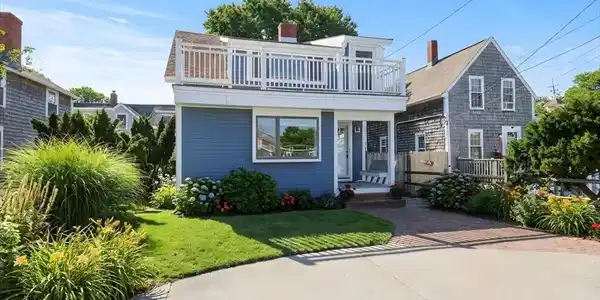3 Egypt Ave