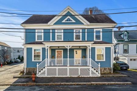 18 School St