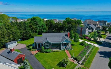 44 Arlington Rd