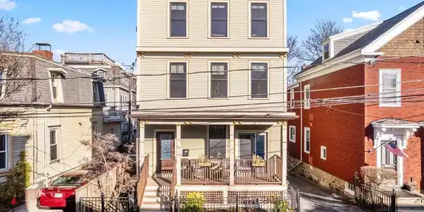 20 Spring Garden St