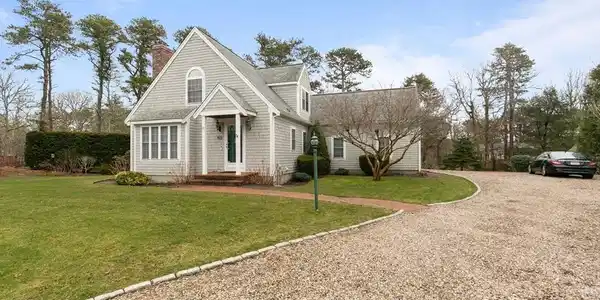 13 Vineyard Lane