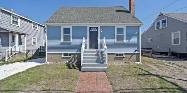 706 Ocean St