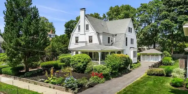 2 Palmer Avenue