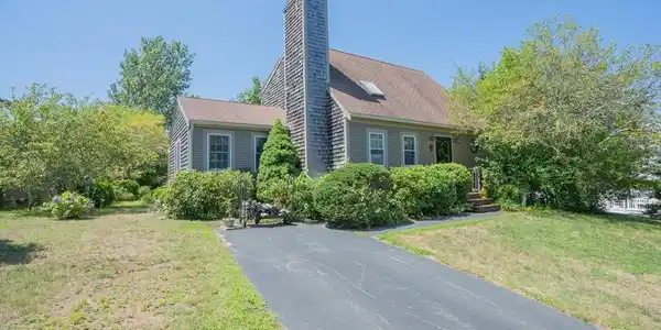 12 Henry Drive