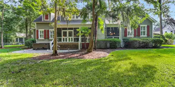 3 Ivanhoe Circle