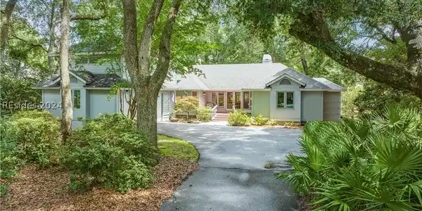 70 Leamington Lane
