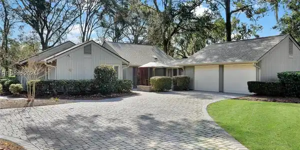 21 Barony Lane