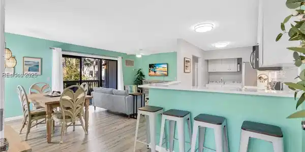 125 Cordillo Parkway