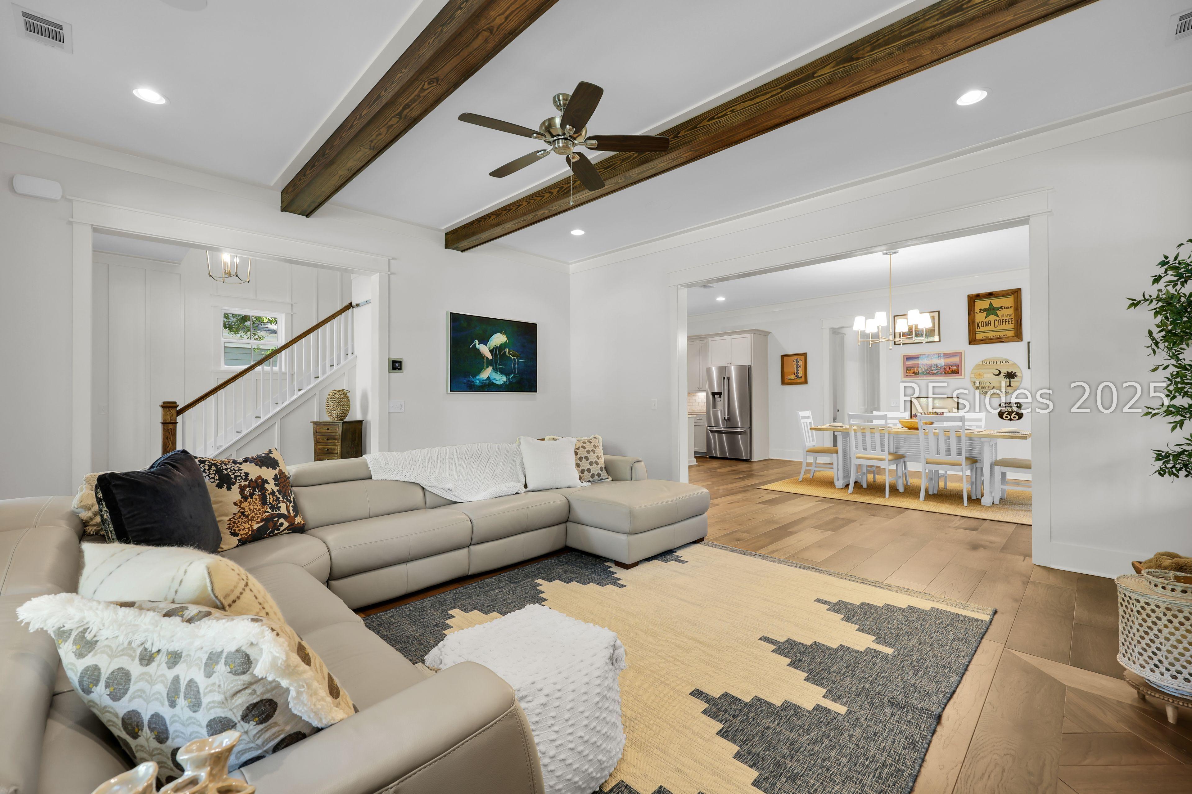 Image 4: Spacious, comfortable with room to unwind Image 4: Spacious, comfortable with room to unwind