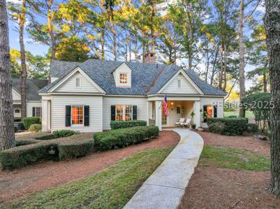 10 E Cottage Circle