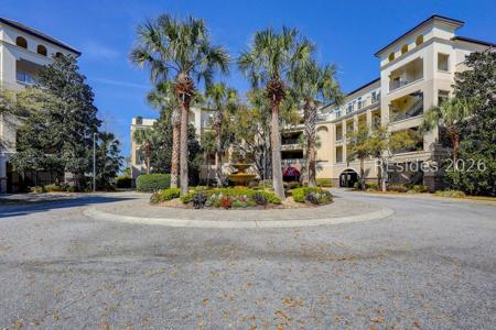 300 Grandview Court