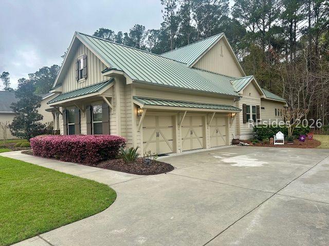 Image 2: 3 Car Garage Home in Hampton Lakes. Image 2: 3 Car Garage Home in Hampton Lakes.