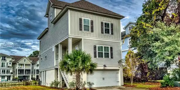 58 Sandcastle Court