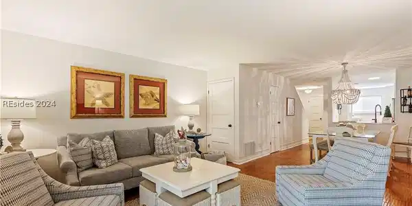 36 Deallyon Avenue