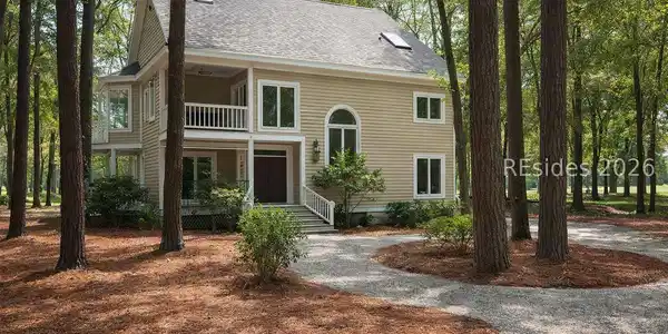 7 Outer Banks Way