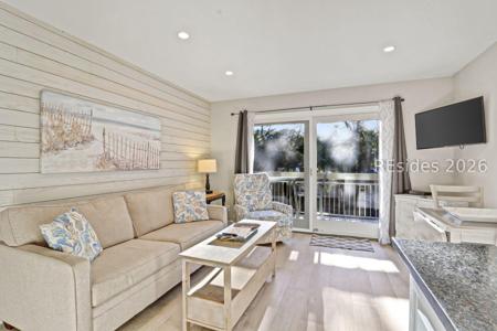 4 N Forest Beach Drive N