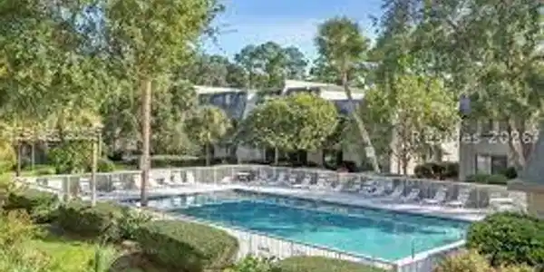Image 3: Swimming pool Image 3: Swimming pool