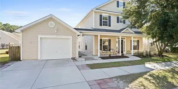 42 Savannah Oak Drive