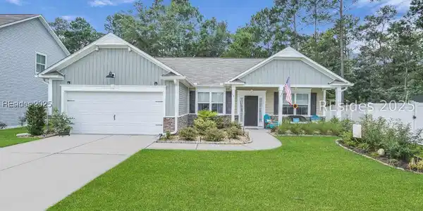 17 Alden Court