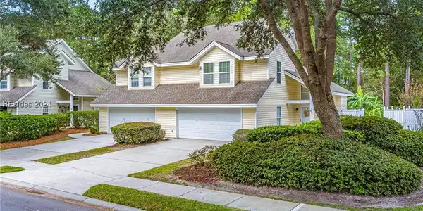 40 Lake Linden Lane
