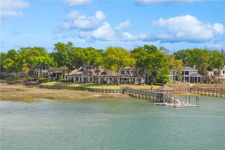 87 Oak Tree Road