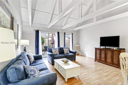 45 Queens Folly Road