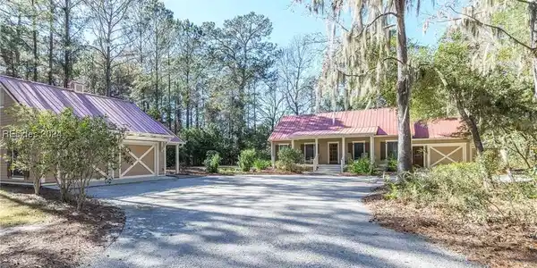 3 Little Neck Crossing