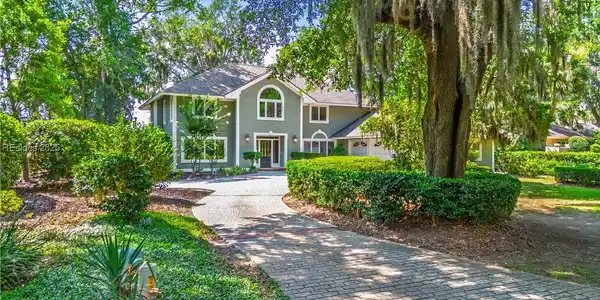 25 Old Fort Drive