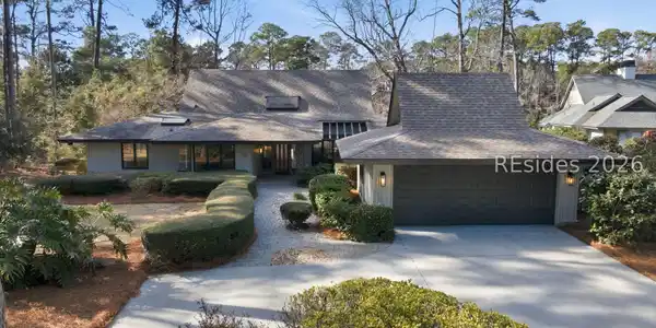 15 Oyster Bay Place