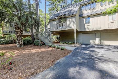 11 Compass Point
