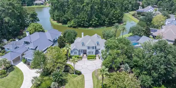 17 Holly Grove Road