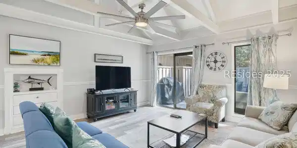 45 Queens Folly Road