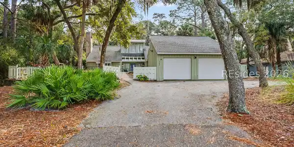264 Tarpon Boulevard