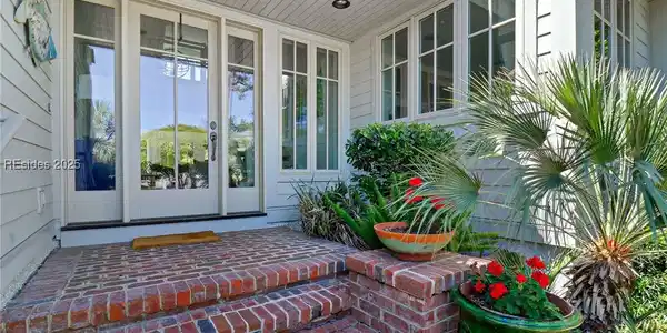 24 Windjammer Court