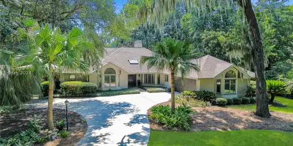 36 Knollwood Drive