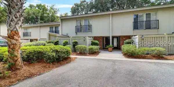 15 Lighthouse Road