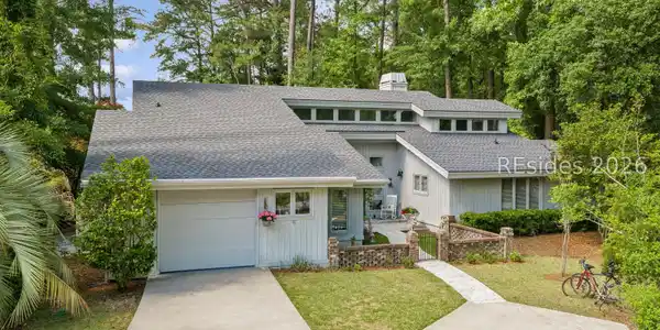 6 Sea Otter Court