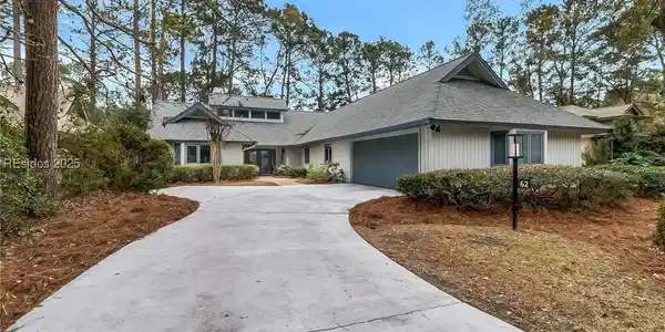 62 Honey Locust Circle