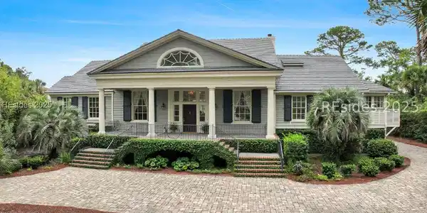 46 Gull Point Road