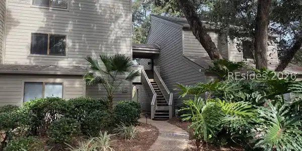 108 Lighthouse Road