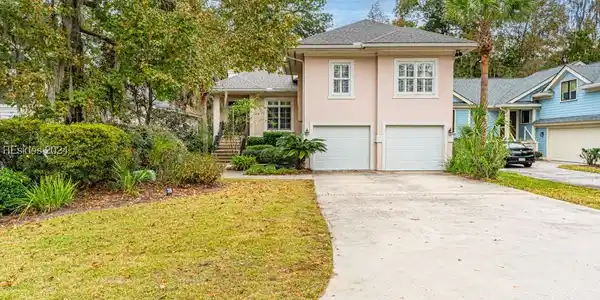 38 Wax Myrtle Court