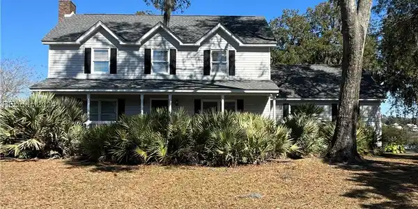 1097 Otter Circle