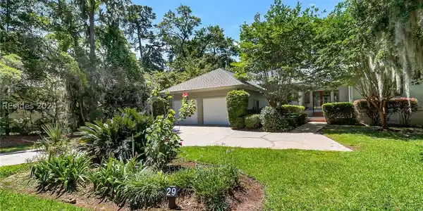 29 Cat Brier Lane