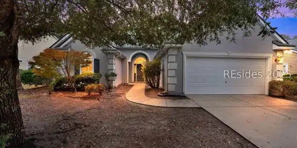 112 Pinecrest Drive