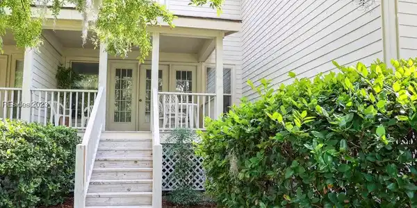 12 Valencia Road