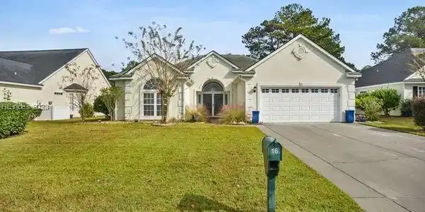16 Glen Lake Avenue W